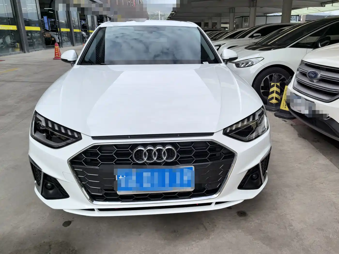 Audi A4 2025