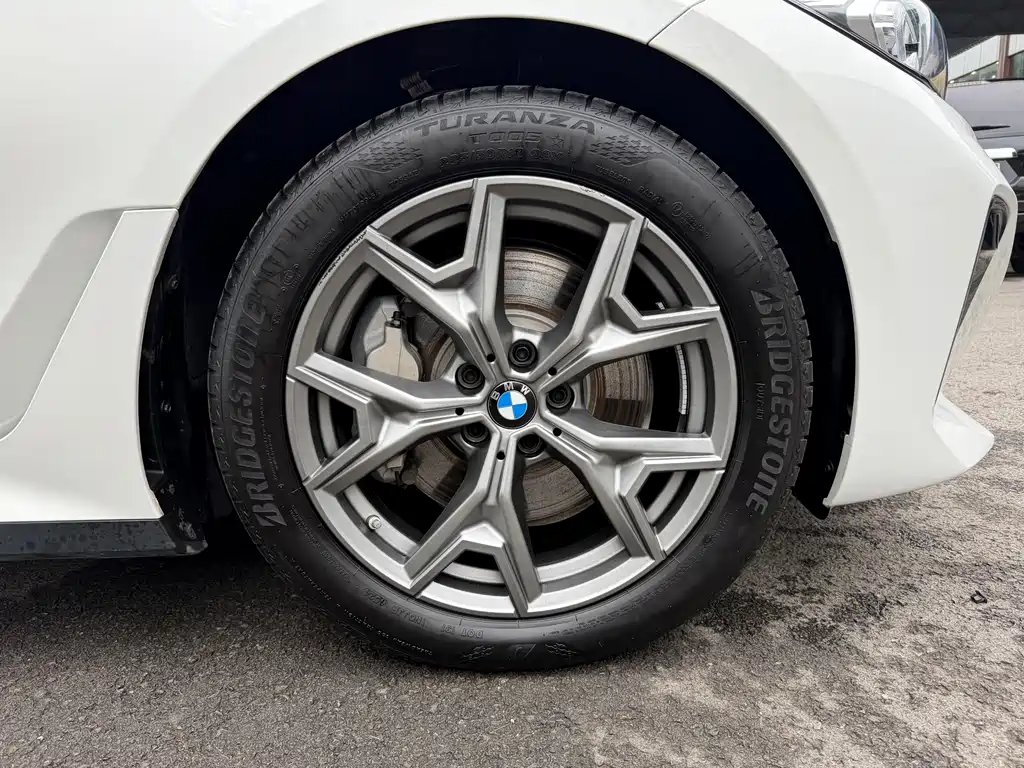 BMW i3 2025