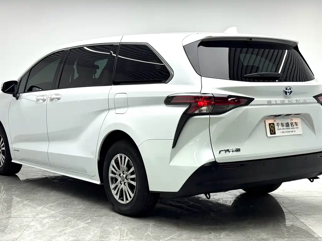 Toyota Sienna 2023