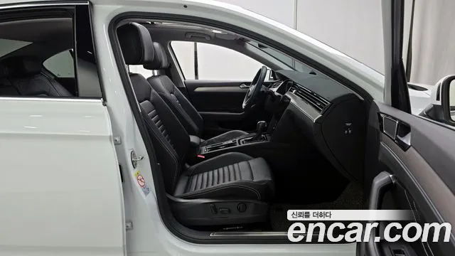 Volkswagen Passat 2022