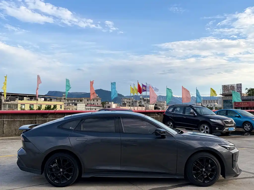 Changan UNI-V 2024