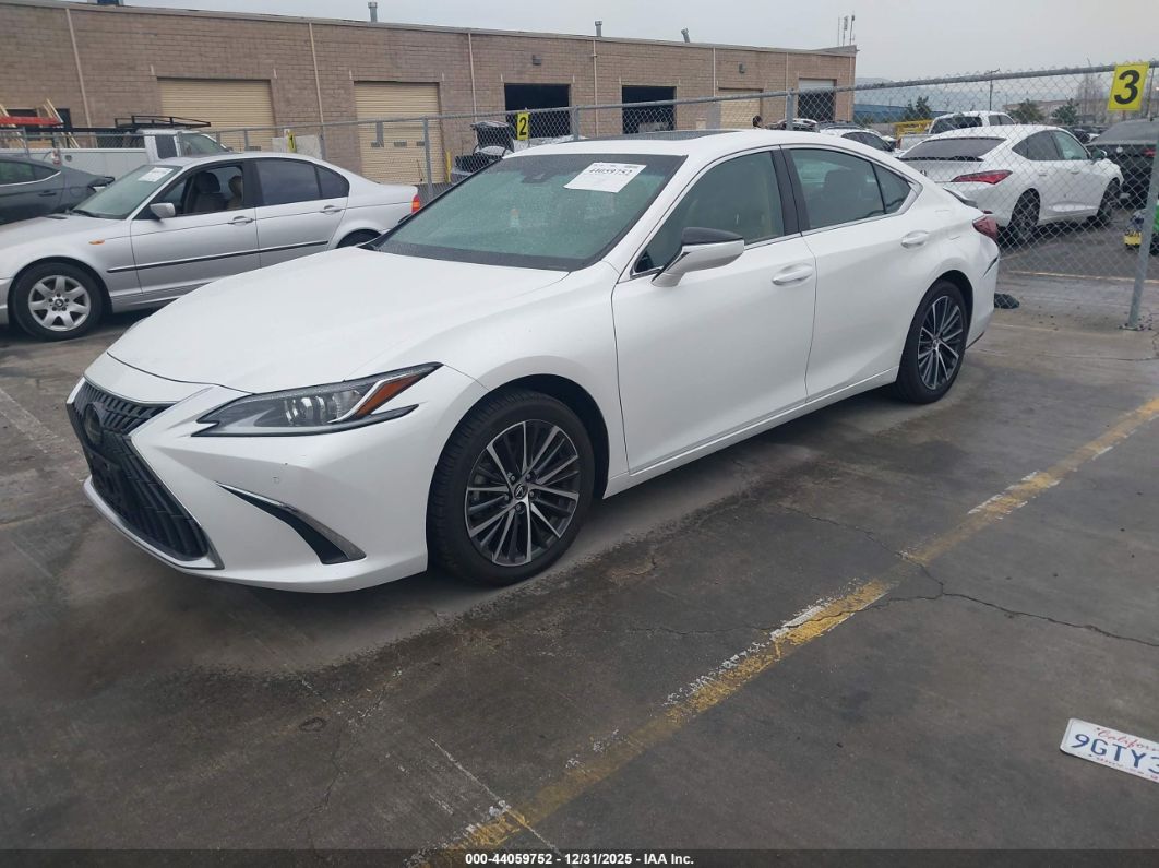 Lexus ES 2023