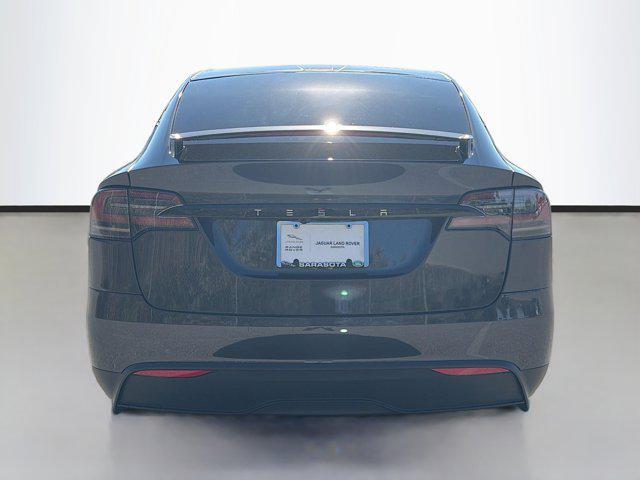 Tesla Model X 2024