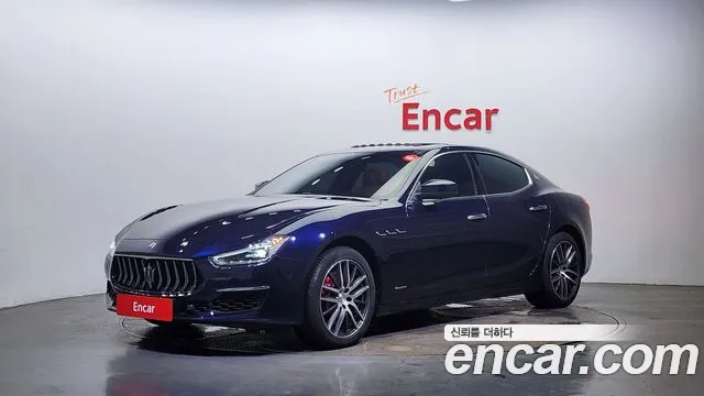 Maserati Ghibli 2021