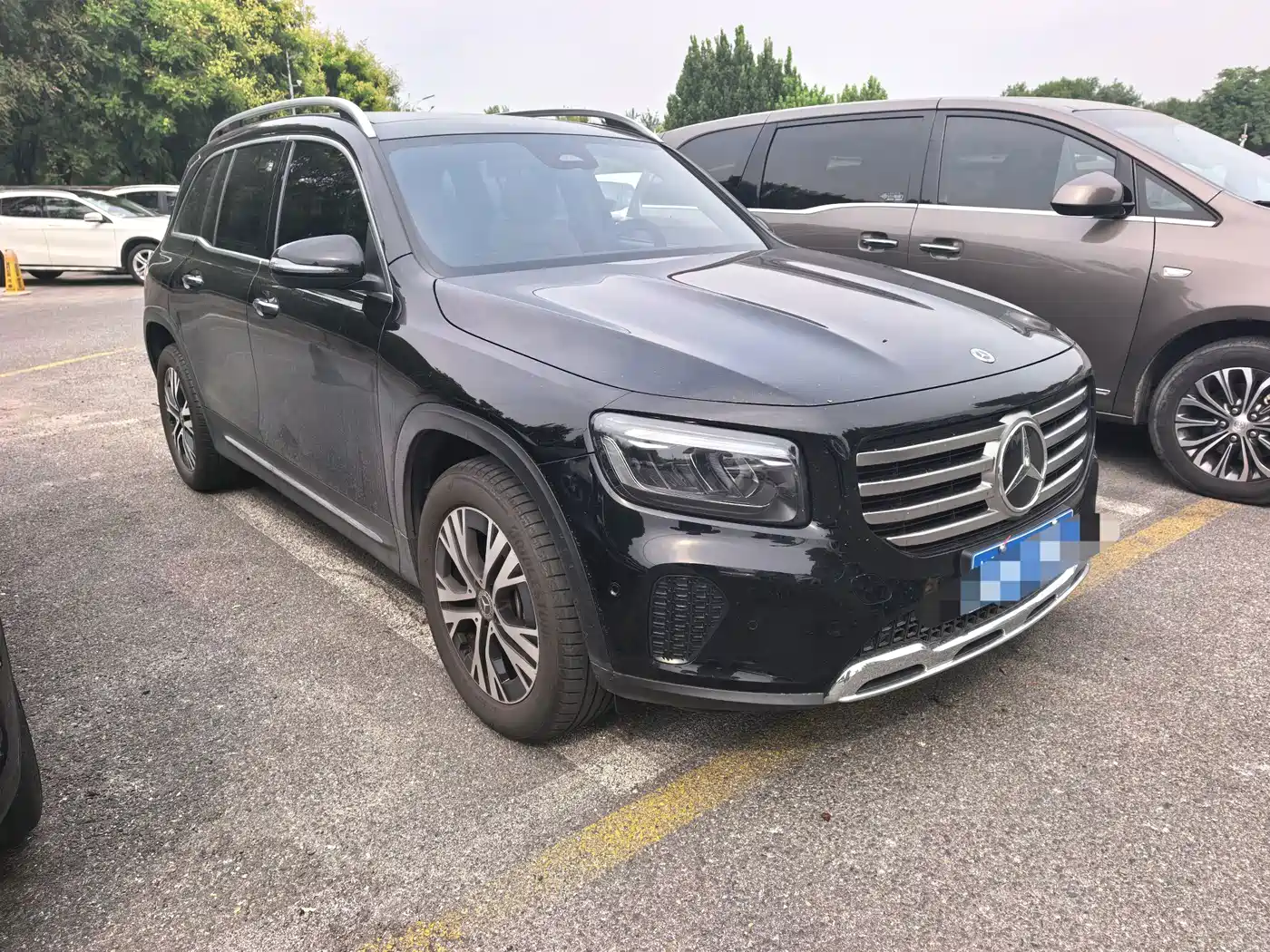 Mercedes-Benz GLB 2025