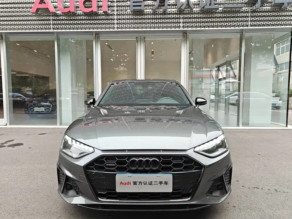 Audi A4 2023