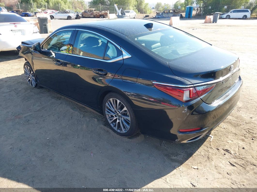 Lexus ES 2021