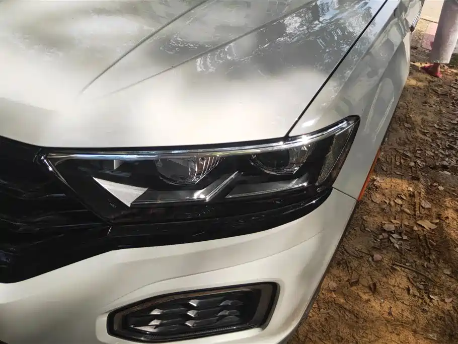 Volkswagen T-Roc 2021
