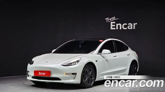 Tesla Model 3 2020