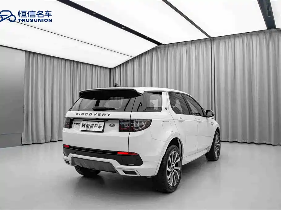 Land Rover Discovery Sport 2021