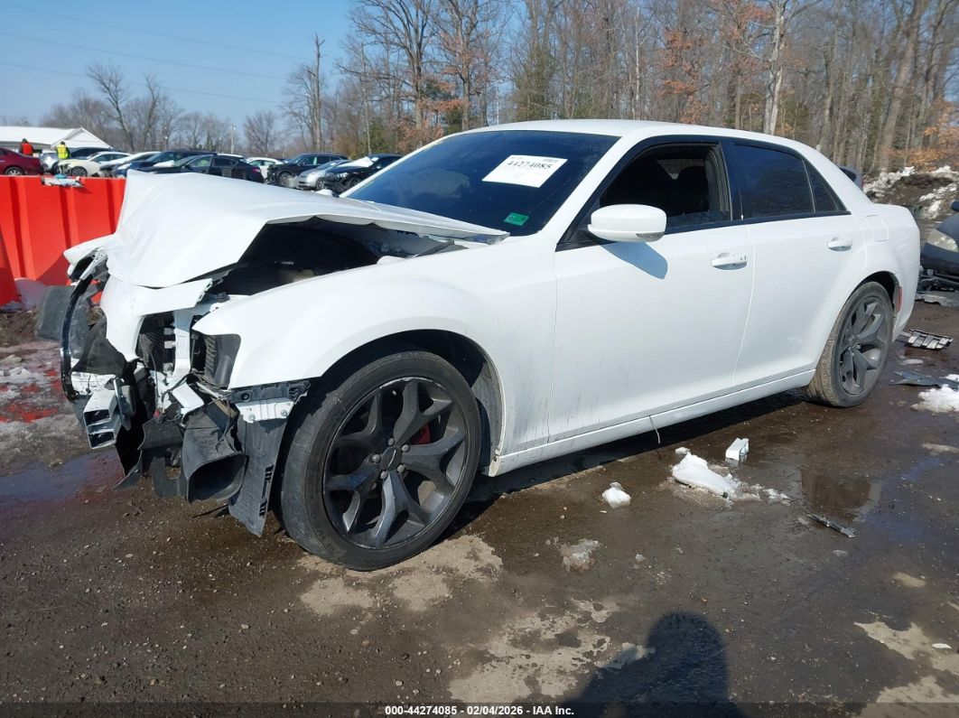Chrysler 300 2021
