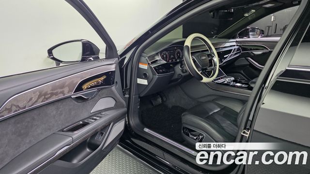 Audi A8 2023