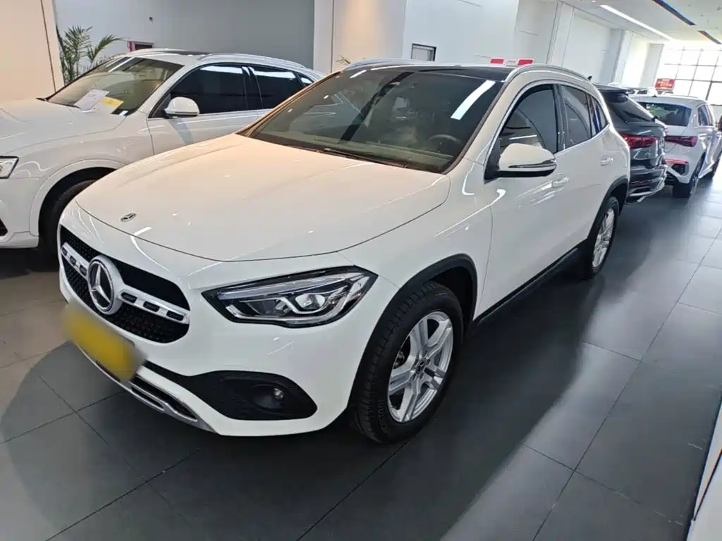 Mercedes-Benz GLA 2023