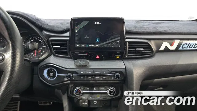 Hyundai Veloster 2021