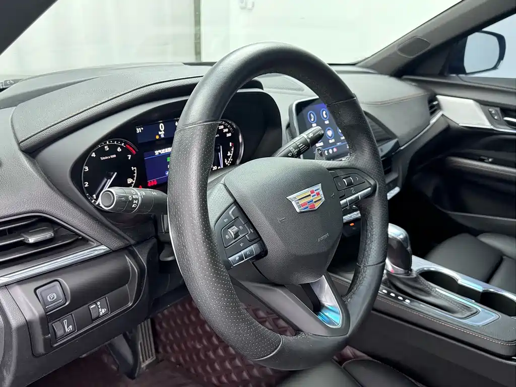 Cadillac CT4 2020