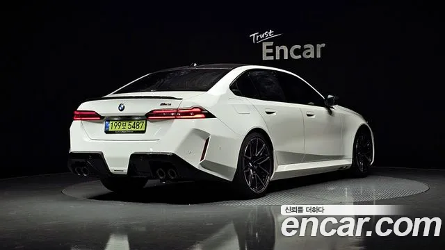 BMW M5 2025