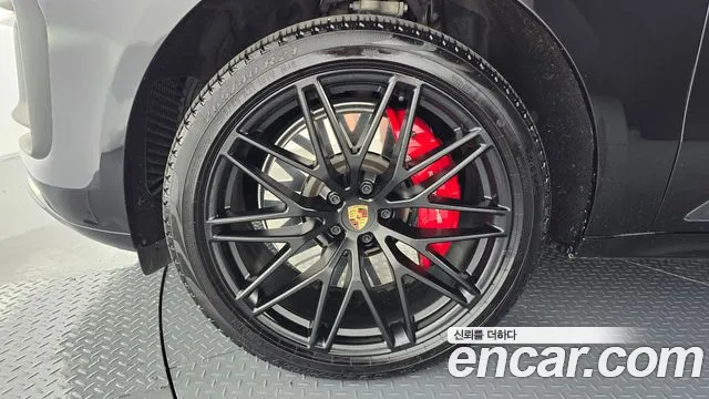 Porsche Macan 2022