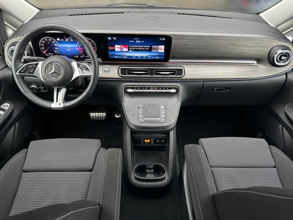 Mercedes-Benz V 300 2024