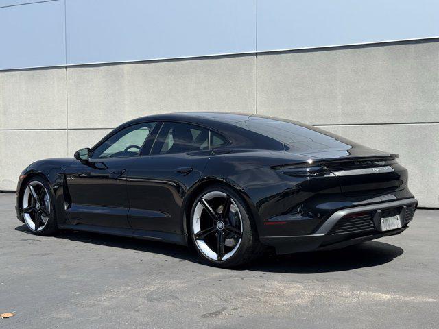 Porsche Taycan 2021