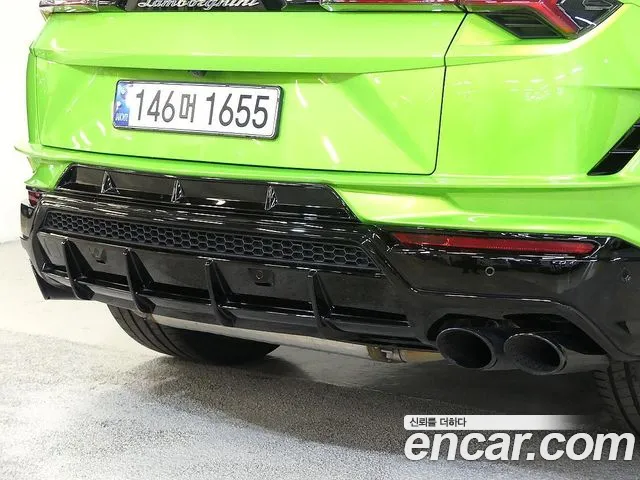 Lamborghini Urus 2024