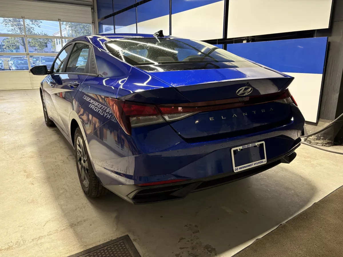 Hyundai Elantra 2022