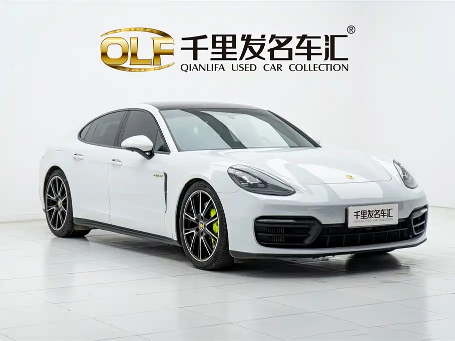 Porsche Panamera 2022