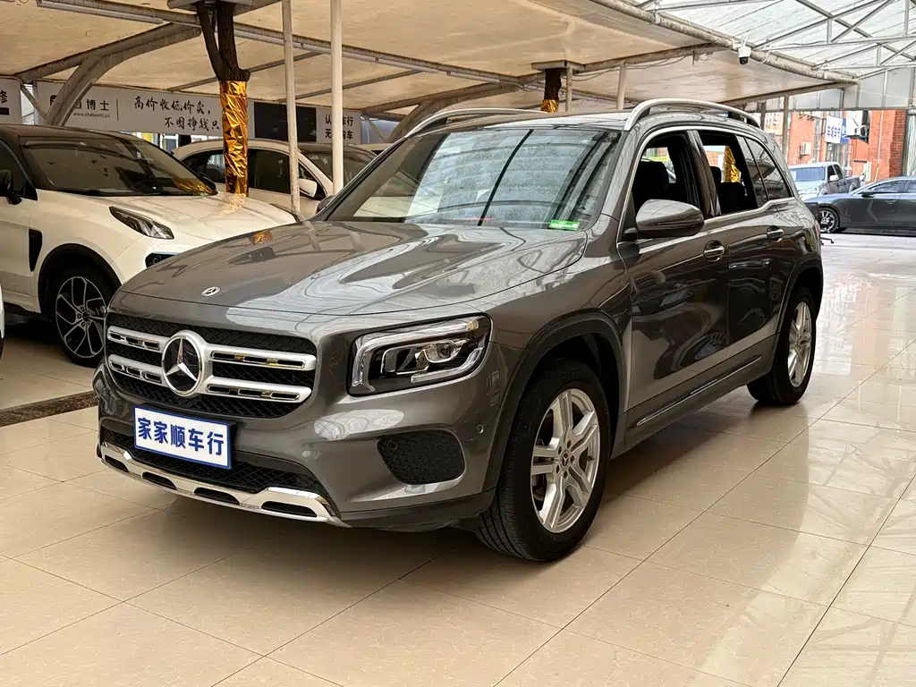 Mercedes-Benz GLB 2023