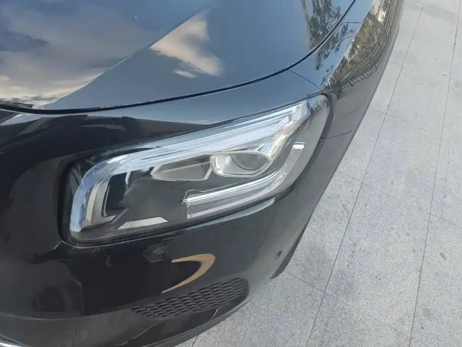Mercedes-Benz GLB 2022