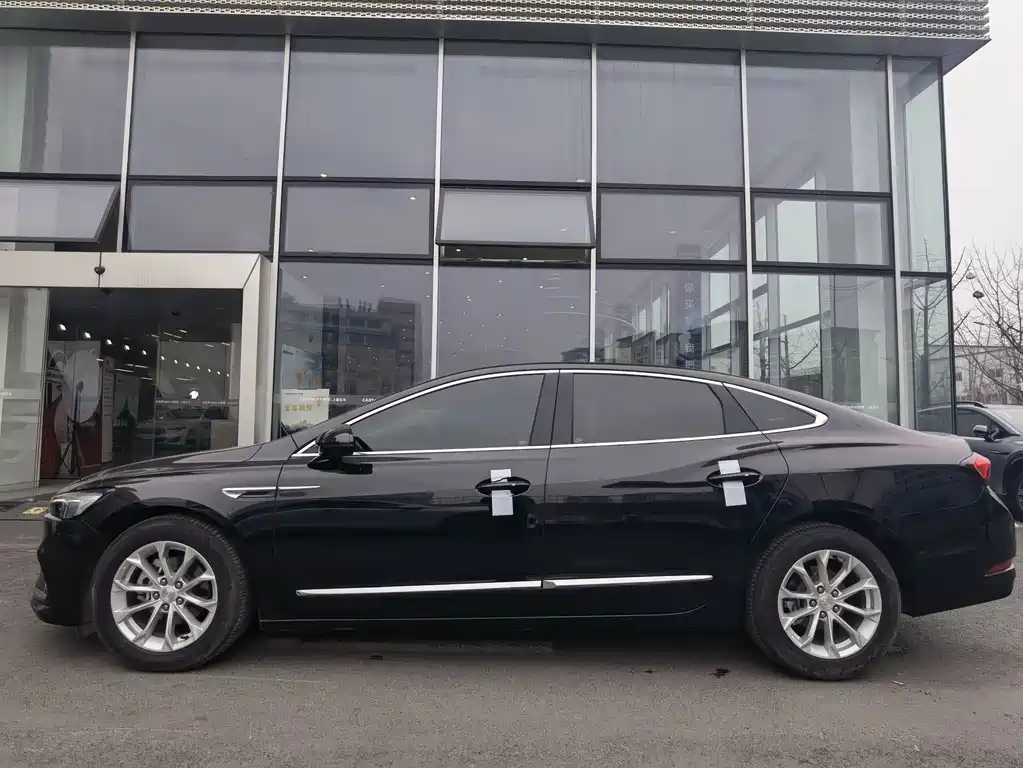 Buick LaCrosse 2022