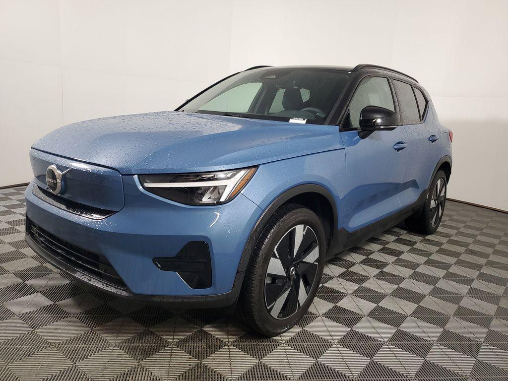 Volvo XC40 2024