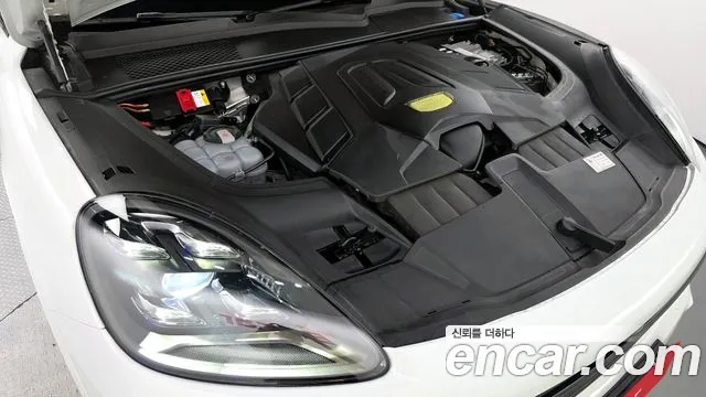 Porsche Cayenne 2021