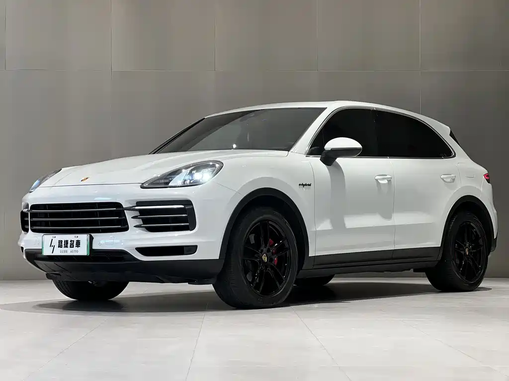 Porsche Cayenne 2022