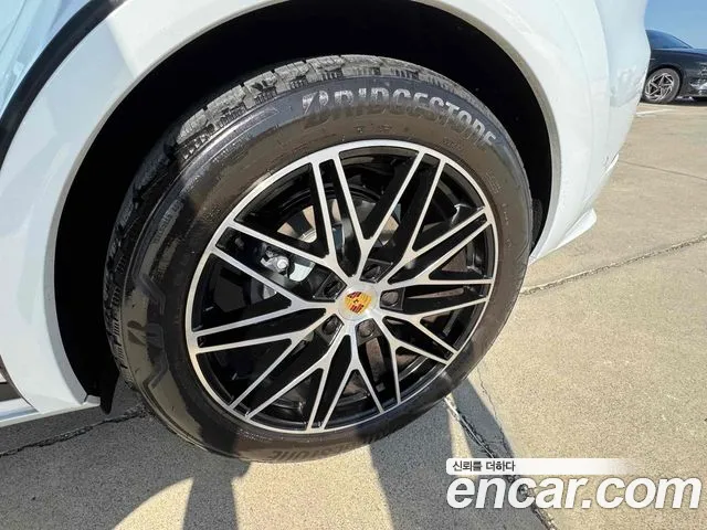 Porsche Cayenne 2024