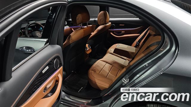 Mercedes-Benz E-Класс 2021