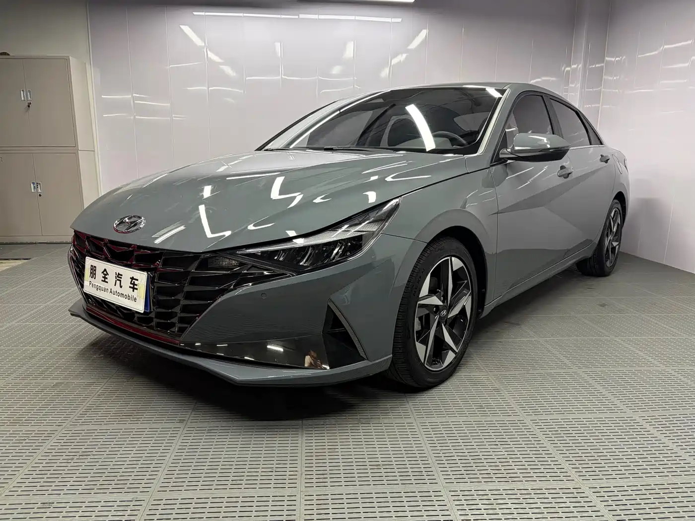 Hyundai Elantra 2022
