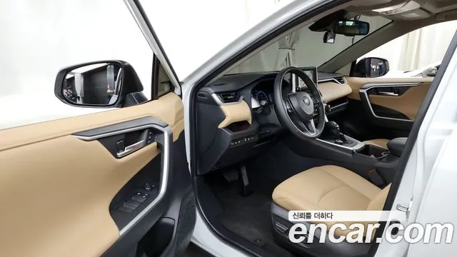 Toyota RAV4 2025