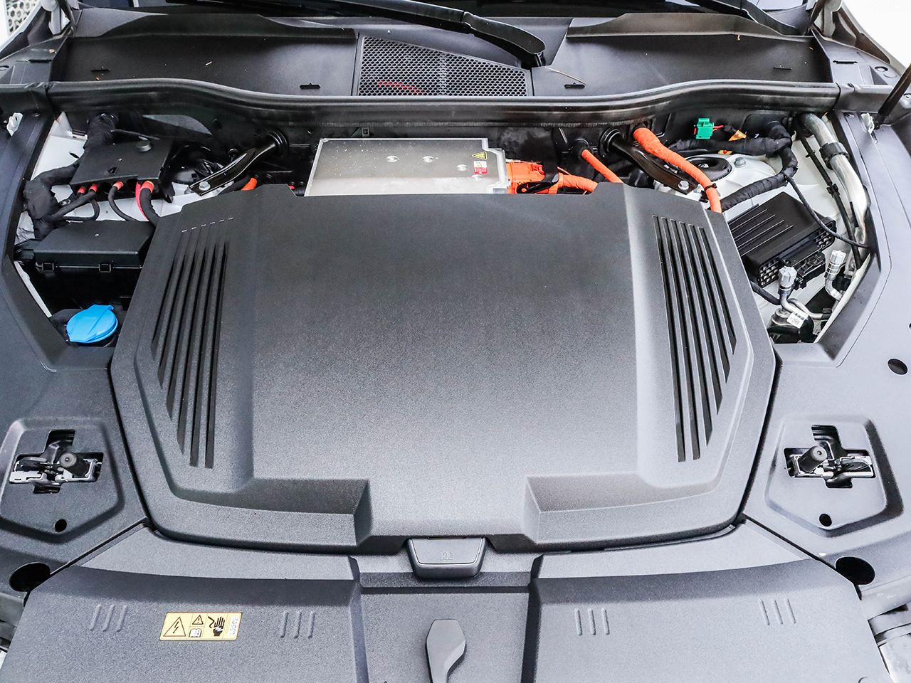 Audi SQ8 2024