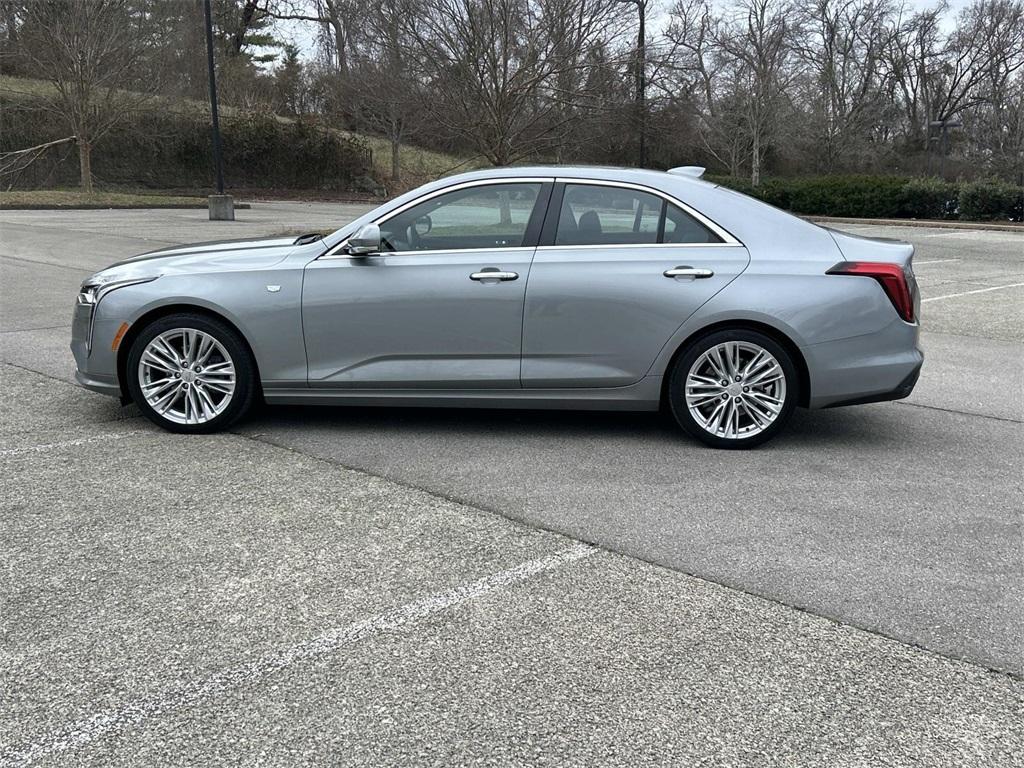 Cadillac CT4 2023