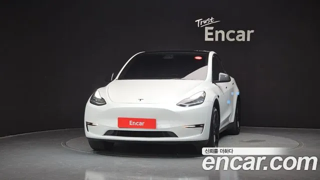 Tesla Model Y 2021