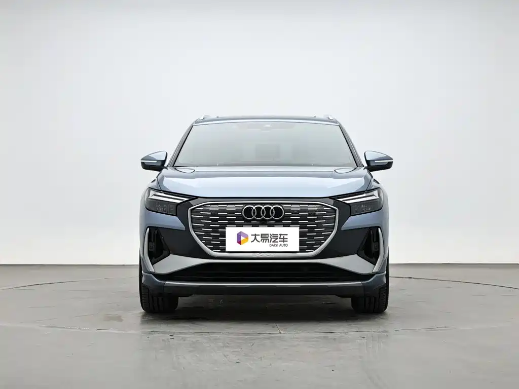 Audi Q4 e-tron 2024
