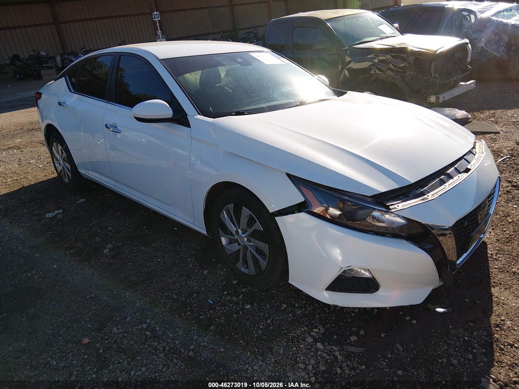 Nissan Altima 2022