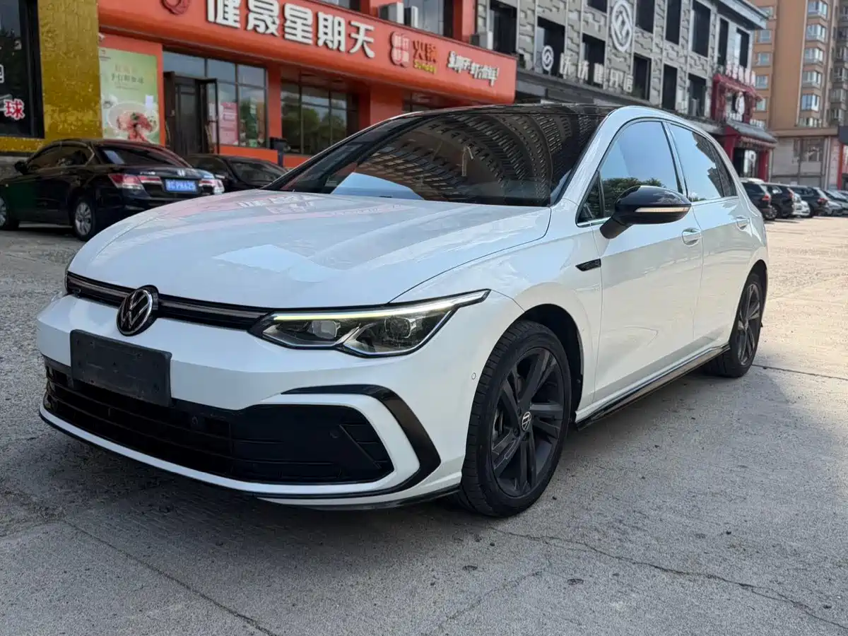Volkswagen Golf 2022