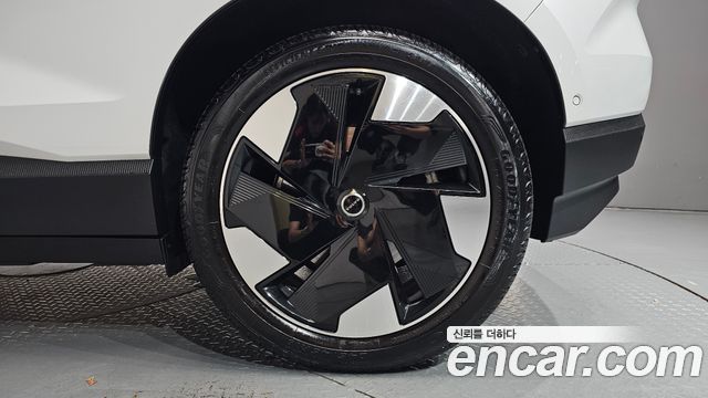 Volvo EX30 2025
