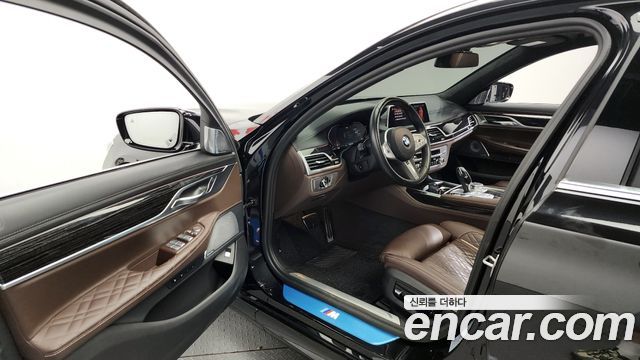 BMW 7 серии 2022