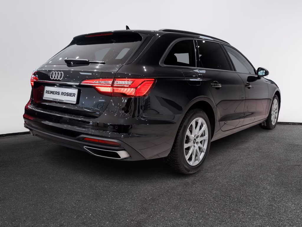 Audi A4 2022