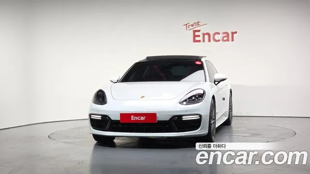Porsche Panamera 2020