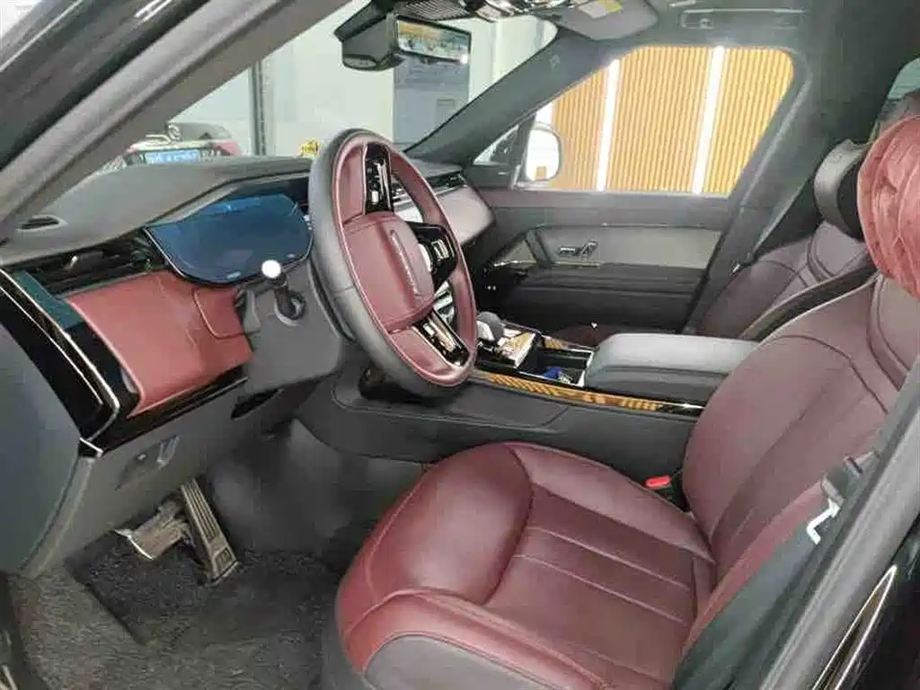 Land Rover Range Rover Sport 2025