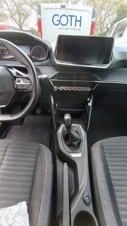 Peugeot 208 2022