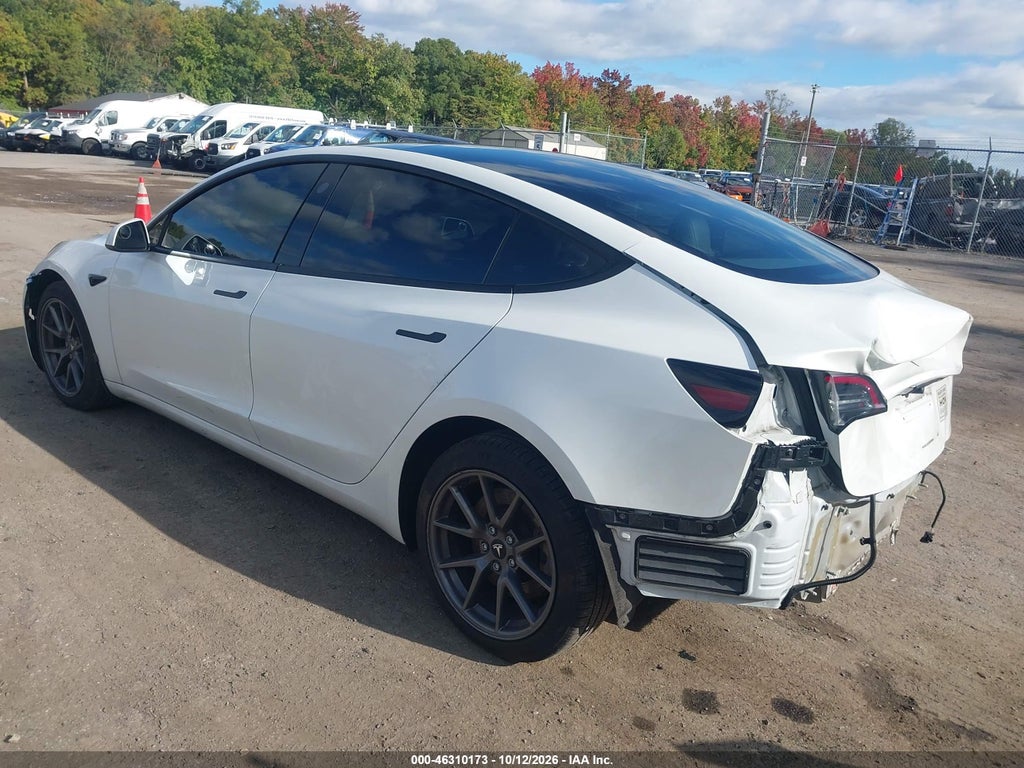 Tesla Model 3 2022