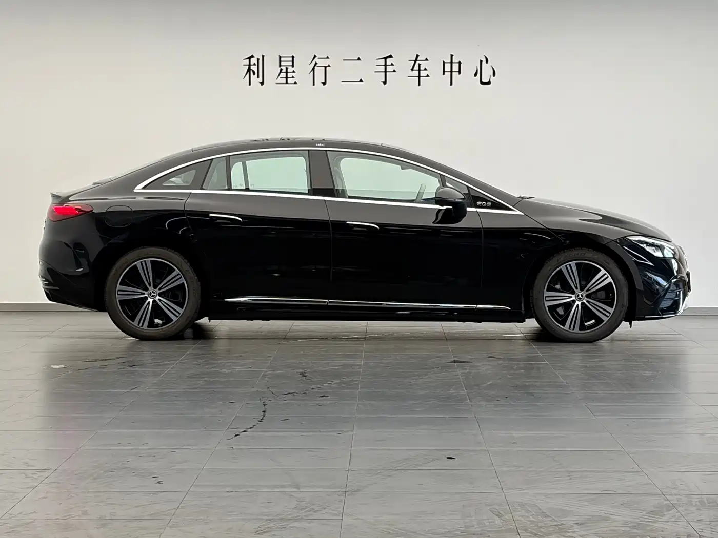 Mercedes-Benz EQE 2025